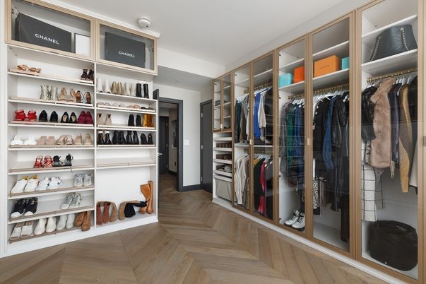 Interior, Walk-in Closets, Wood Texture Flooring
