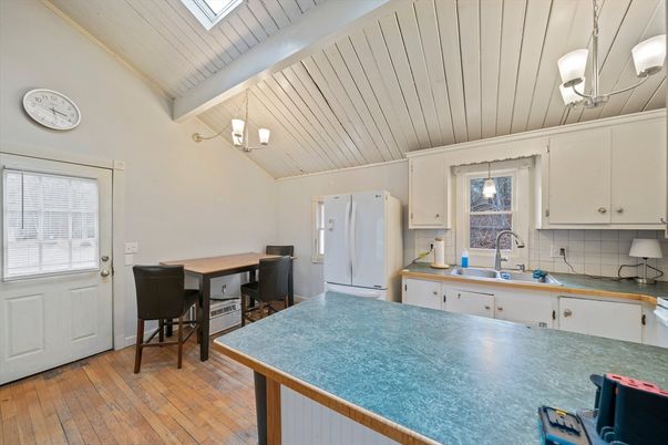 Chandelier, Dining room, Interior, Kitchen, Pendant Lights, Wood Texture Flooring