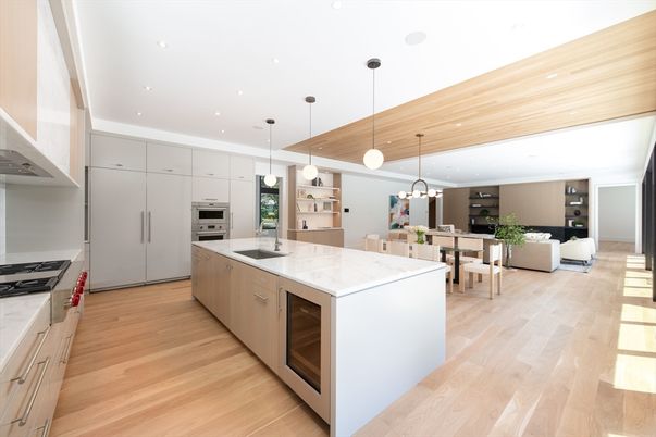 Dining room, Interior, Kitchen, Living room, Pendant Lights, Recessed Lighting, Stainless Steel Appliances, Wood Texture Flooring