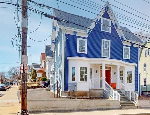 Exterior, Facade, Queen Anne Victorian