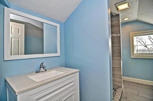 Bathroom, Interior, Recessed Lighting, Wood Texture Flooring