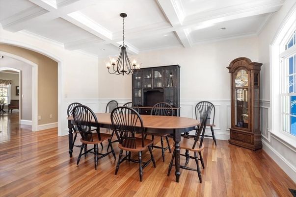 Chandelier, Dining room, Interior, Recessed Lighting, Wood Texture Flooring