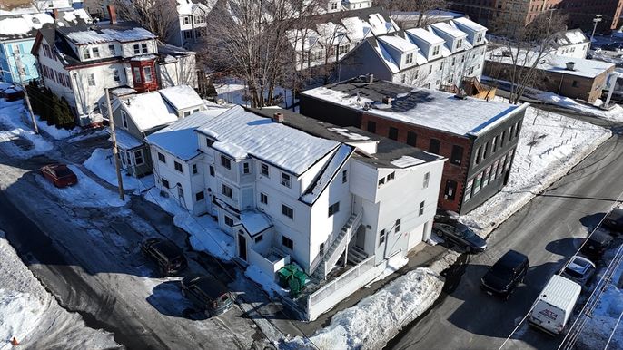 Exterior, Drone