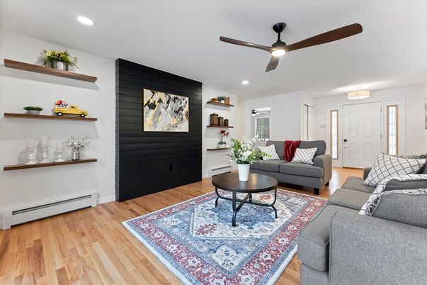 Interior, Living room, Recessed Lighting, Wood Texture Flooring