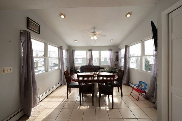 Dining room, Interior, Recessed Lighting