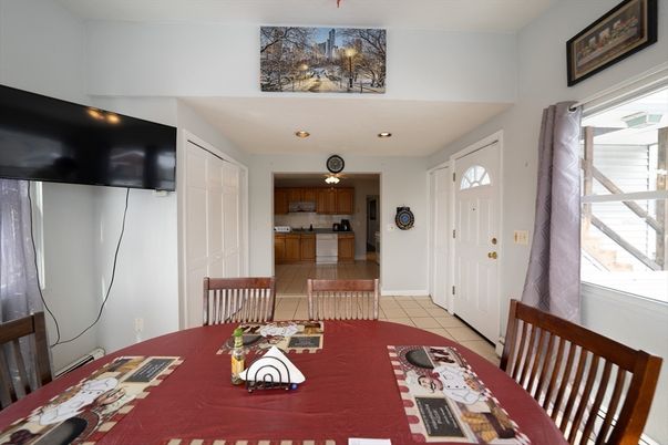 Dining room, Interior, Kitchen, Recessed Lighting