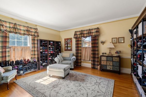Interior, Wine Storage, Wood Texture Flooring