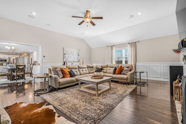 Dining room, Interior, Kitchen, Living room, Pendant Lights, Recessed Lighting, Wood Texture Flooring