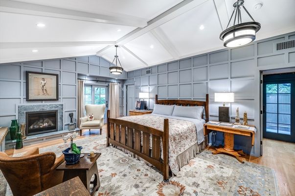 Bedroom, Fireplace, Interior, Pendant Lights, Recessed Lighting, Wood Texture Flooring