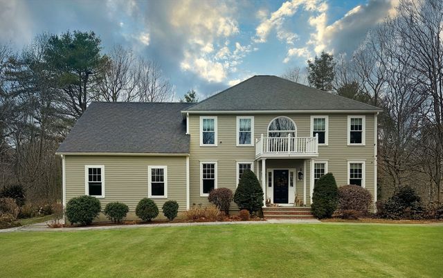 Exterior, Facade, Georgian