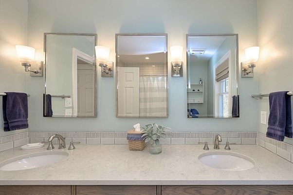 Bathroom, Dual Sink Vanities, Interior