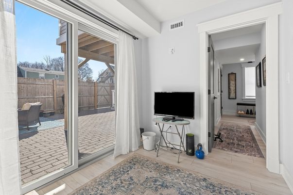Interior, Utility Closets, Washer, Wood Texture Flooring