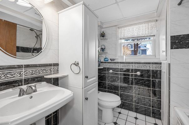 Bathroom, Interior, Marble Walls