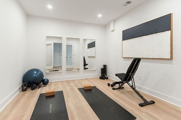 Fitness Equipment, Interior, Recessed Lighting, Wood Texture Flooring