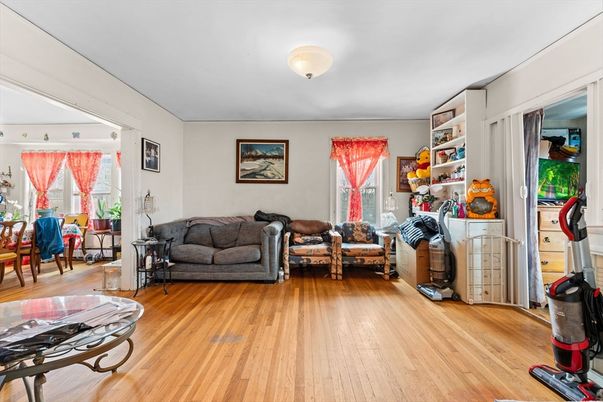 Fitness Equipment, Interior, Living room, Wood Texture Flooring