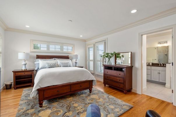 Bathroom, Bedroom, Interior, Recessed Lighting, Wood Texture Flooring