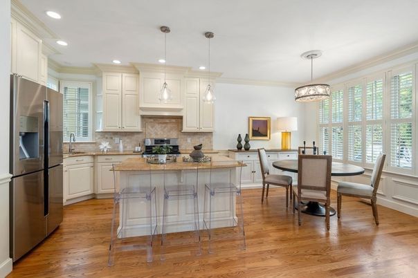 Dining room, Interior, Kitchen, Pendant Lights, Recessed Lighting, Wood Texture Flooring