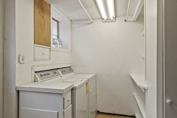 Interior, Utility Closets, Washer