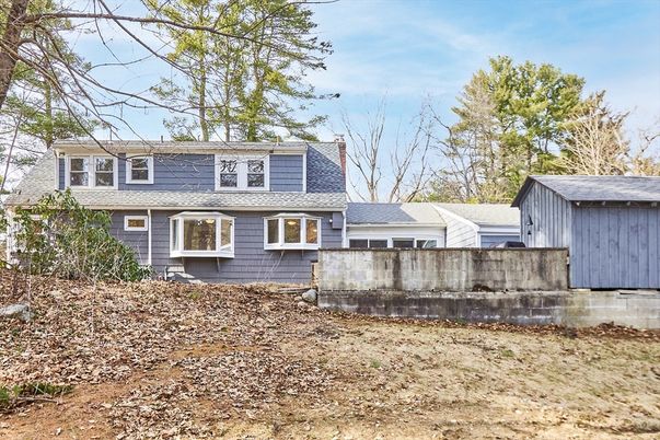 Exterior, Facade, Cape Cod