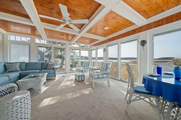 Interior, Living room, Recessed Lighting, Sun Room, Wooden Ceilings