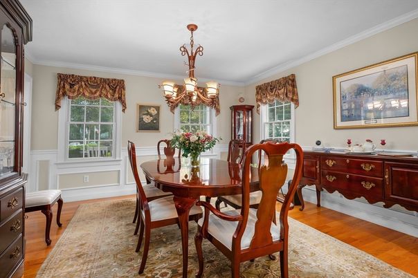 Chandelier, Dining room, Interior, Wood Texture Flooring