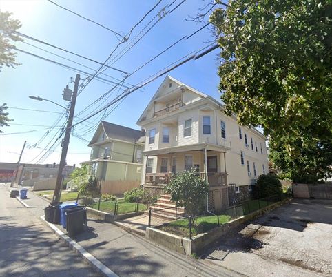 Exterior, Facade, Queen Anne Victorian
