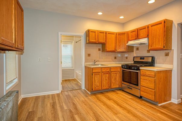 Interior, Kitchen, Recessed Lighting, Wood Texture Flooring
