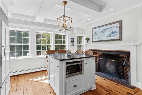 Dining room, Fireplace, Interior, Pendant Lights, Recessed Lighting, Wood Texture Flooring