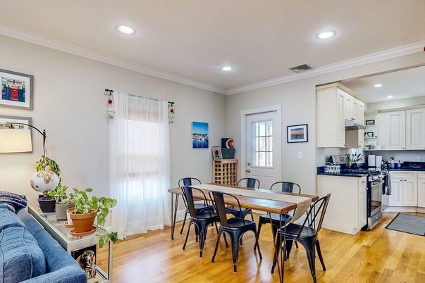 Dining room, Interior, Kitchen, Recessed Lighting, Wood Texture Flooring