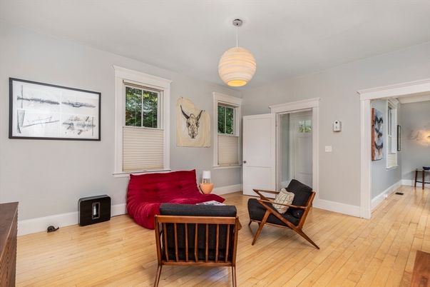 Interior, Living room, Pendant Lights, Wood Texture Flooring