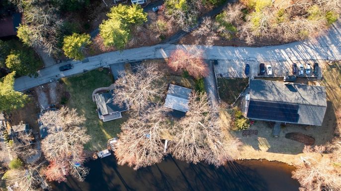 Exterior, Drone