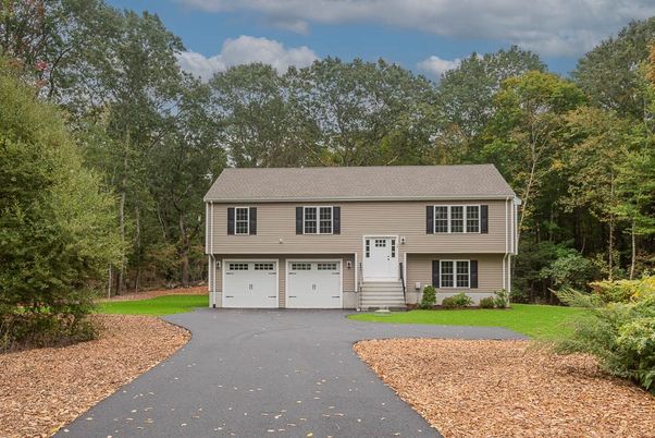 Attached, Exterior, Facade, Raised Ranch