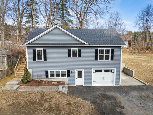 Attached, Exterior, Facade, Raised Ranch