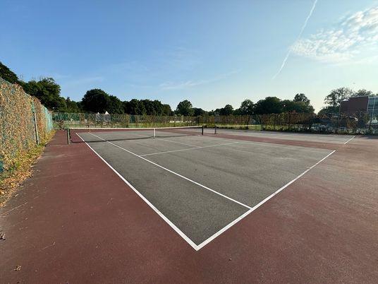 Exterior, Tennis Courts