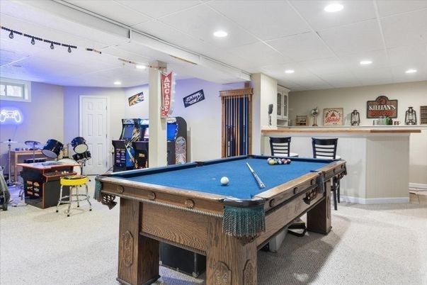 Billiard Table, Game Room, Interior, Recessed Lighting