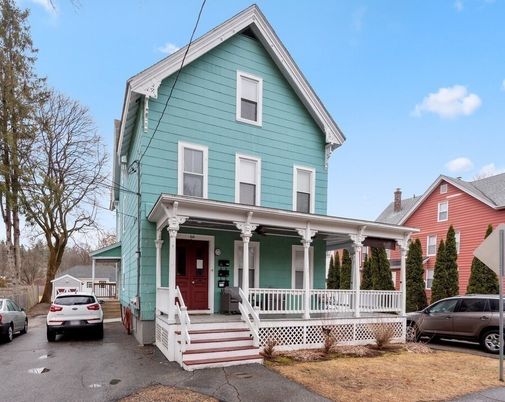 Exterior, Facade, Queen Anne Victorian
