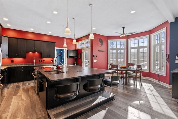 Dining room, Interior, Kitchen, Pendant Lights, Recessed Lighting, Wood Texture Flooring