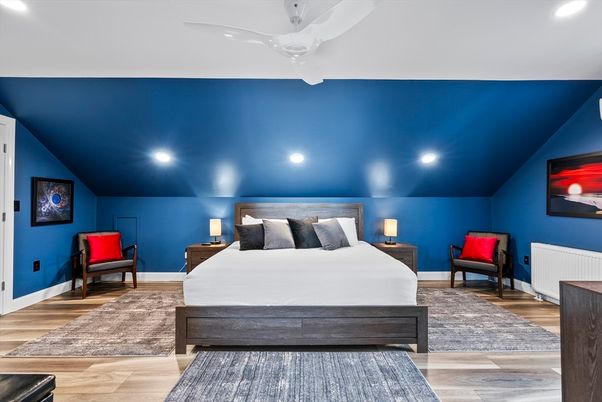 Bedroom, Interior, Recessed Lighting, Wood Texture Flooring