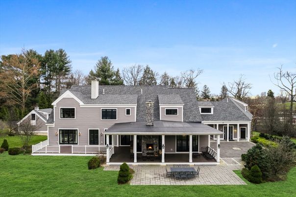 Backyard, Exterior, Facade, Farmhouse