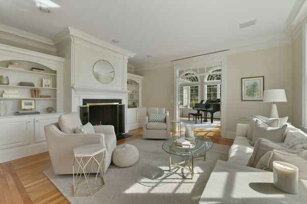 Fireplace, Interior, Living room, Piano, Recessed Lighting, Wood Texture Flooring