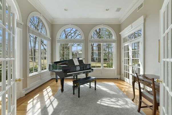 Interior, Piano, Recessed Lighting, Wood Texture Flooring