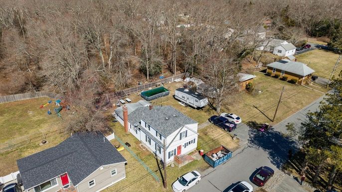 Exterior, Drone