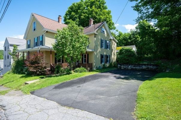 Backyard, Exterior, Facade, Queen Anne Victorian