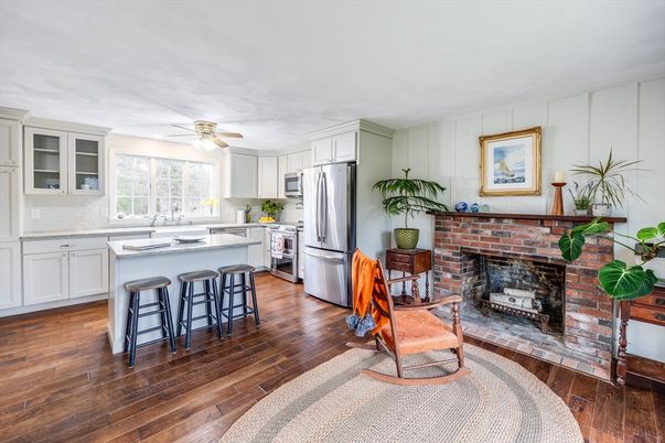 Fireplace, Interior, Kitchen, Wood Texture Flooring
