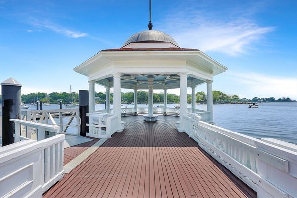 Exterior, Water