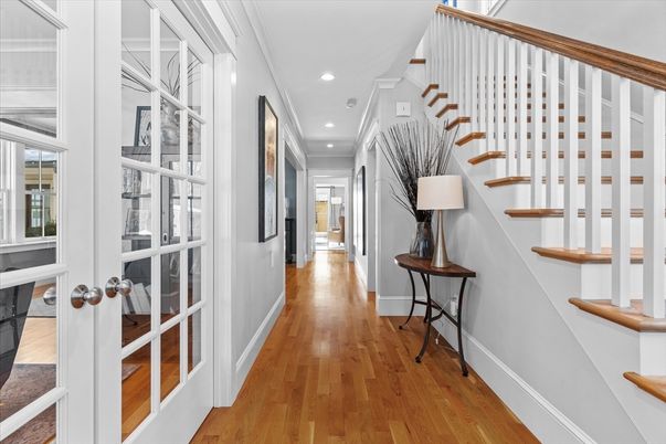 Interior, Recessed Lighting, Wood Texture Flooring