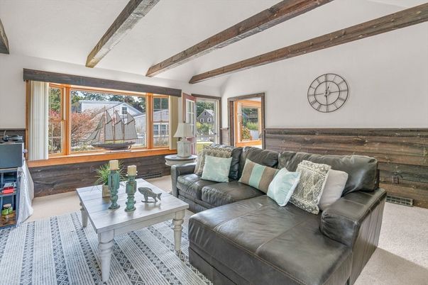 Interior, Living room, Wooden Beams, Wooden Walls