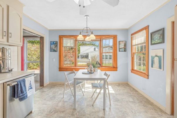 Dining room, Interior, Pendant Lights