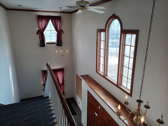 Chandelier, Interior