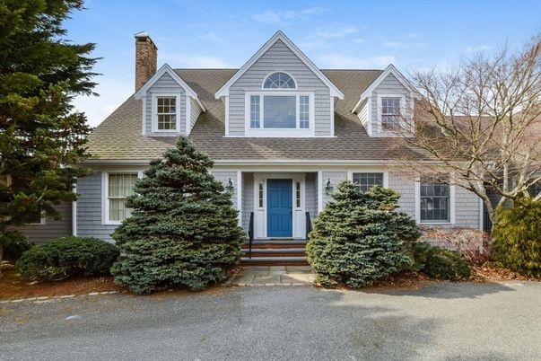 Exterior, Facade, Cape Cod